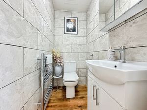 Photo 35- click for photo gallery